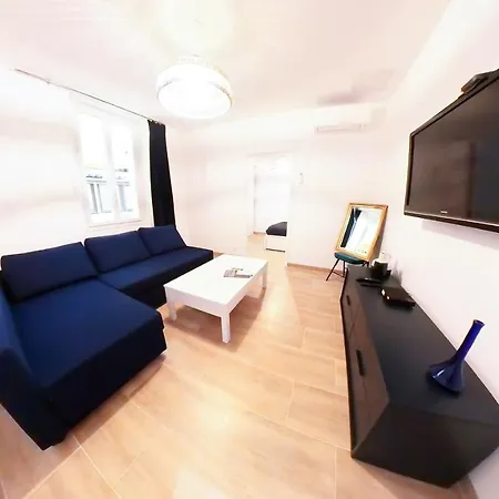 Apartment Superbe T2 Calme & Confortable - Tres Bien Situe! *